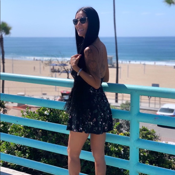 Meet your Posher, JooLee. 🙋🏻💄💍👗👡👜🙋🏻 - Picture 7 of 16